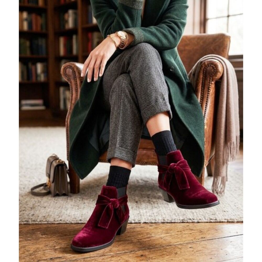 Justin Boots Chellie Ankle Boots Womens 6.5 Red Velvet Square Toe Pull On bootie